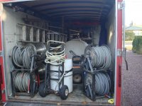 red trailer pictures 005.JPG