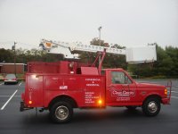 Bucket truck 002.JPG